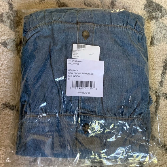 NWT Free People Nicole Denim Shirt Dress in Indigo - Picture 6 of 6